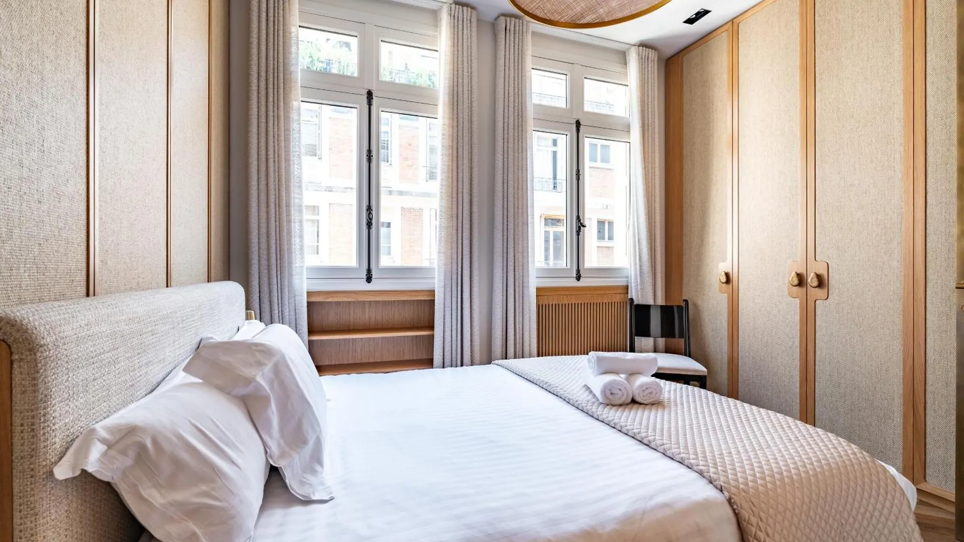 Prestigious Apartment, Eiffel Tower パリ