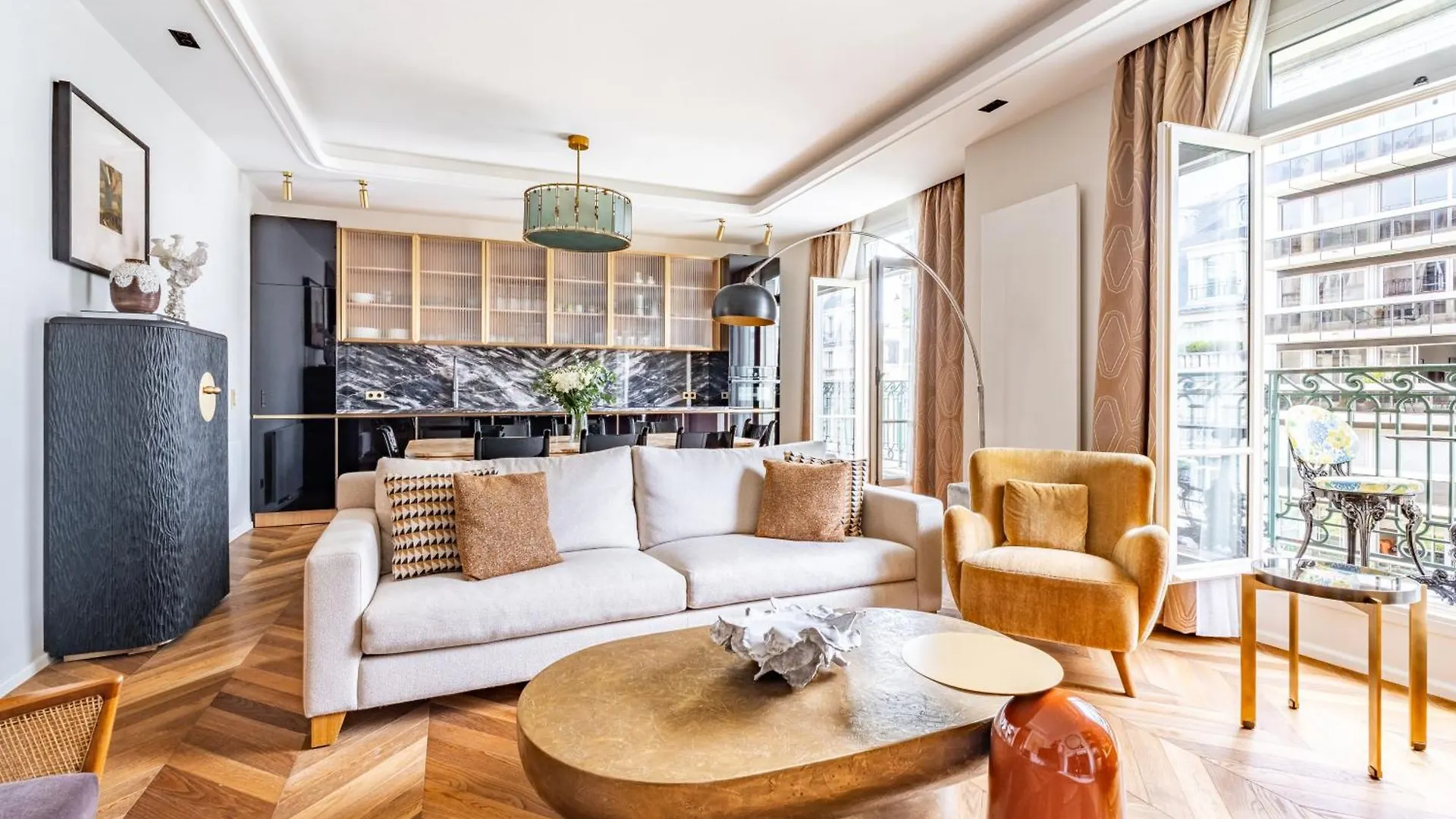 Prestigious Apartment, Eiffel Tower パリ アパート